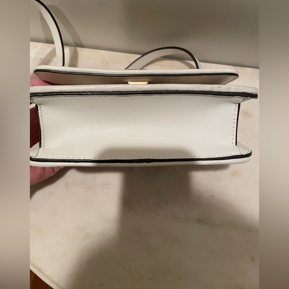 Tory Burch Thea Crossbody in multiwoven leather - Picture 4 of 9